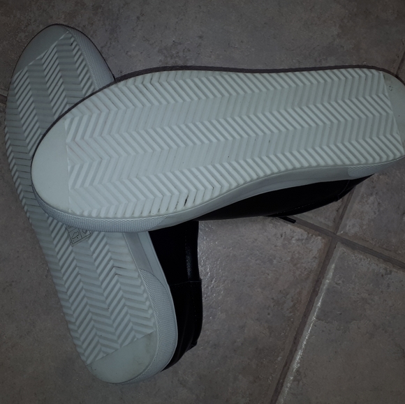 Women's George Sneakers - Picture 5 of 5